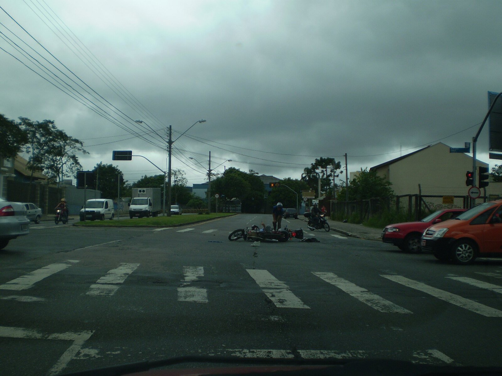 Colisão de motos em Curitiba no último dia do ano de 2009