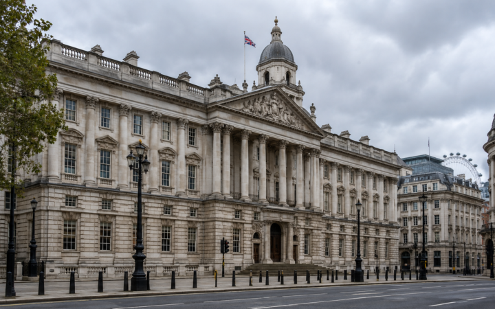 Endividamento do governo britânico sobe para £ 18,3 bilhões em agosto