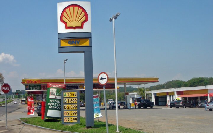 Governo mantém subvenção de R$ 2,12 por litro de diesel por mais 30 dias