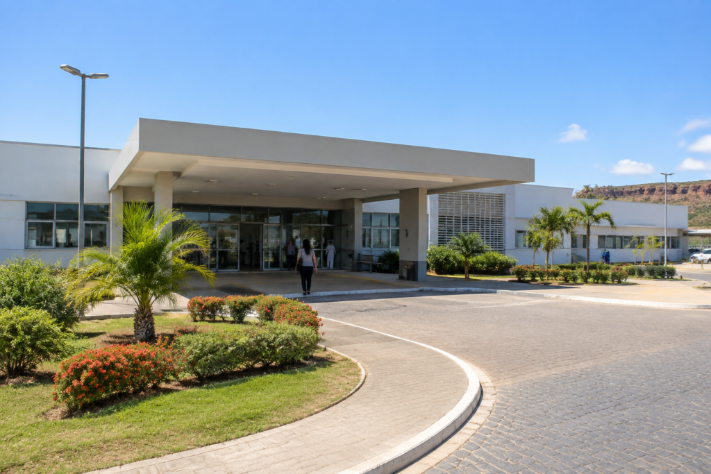 A agenda de campanha ocorreu na área externa do Hospital de Câncer do Sertão do Araripe.