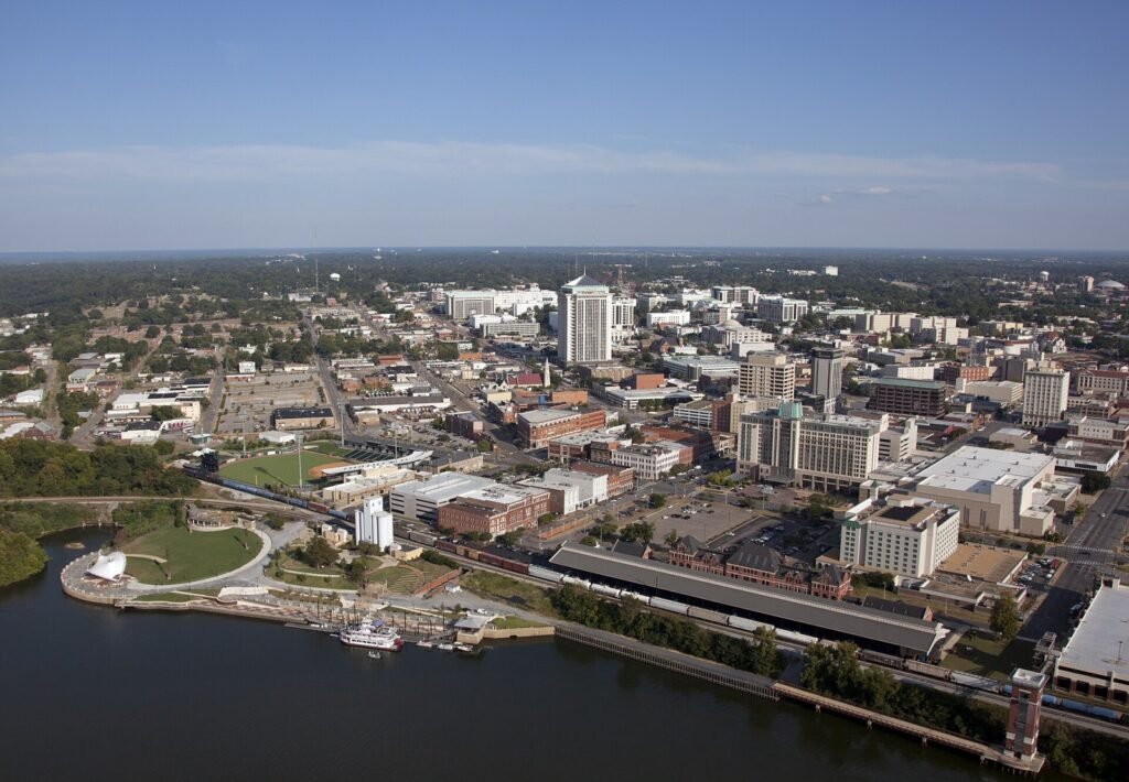 O julgamento estava previsto para começar em Montgomery, capital do Alabama.