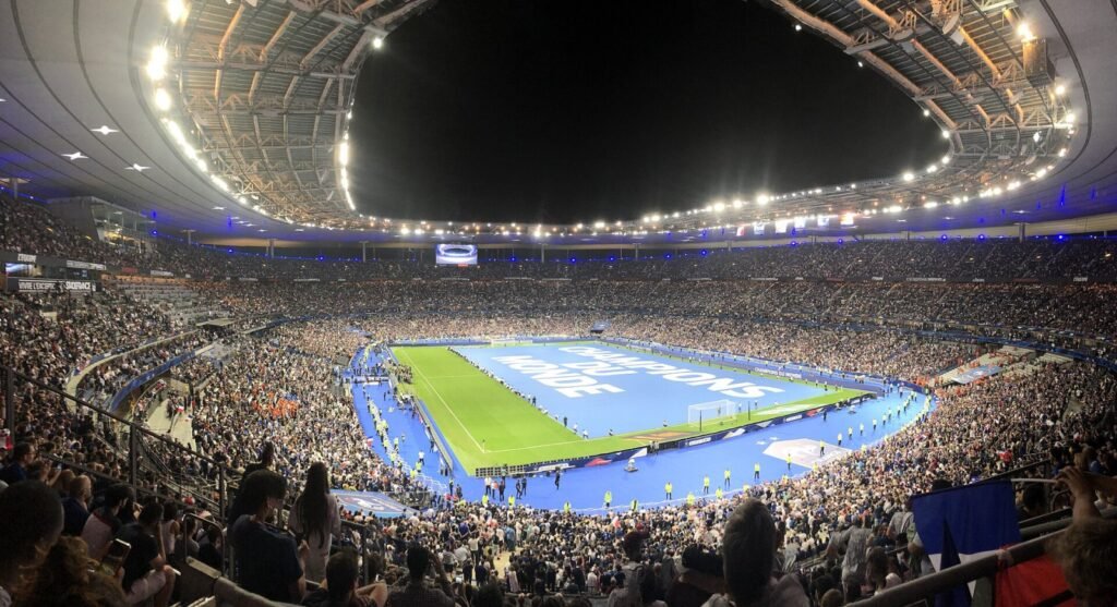 A França receberá a Itália no Stade de France em 2 de outubro.