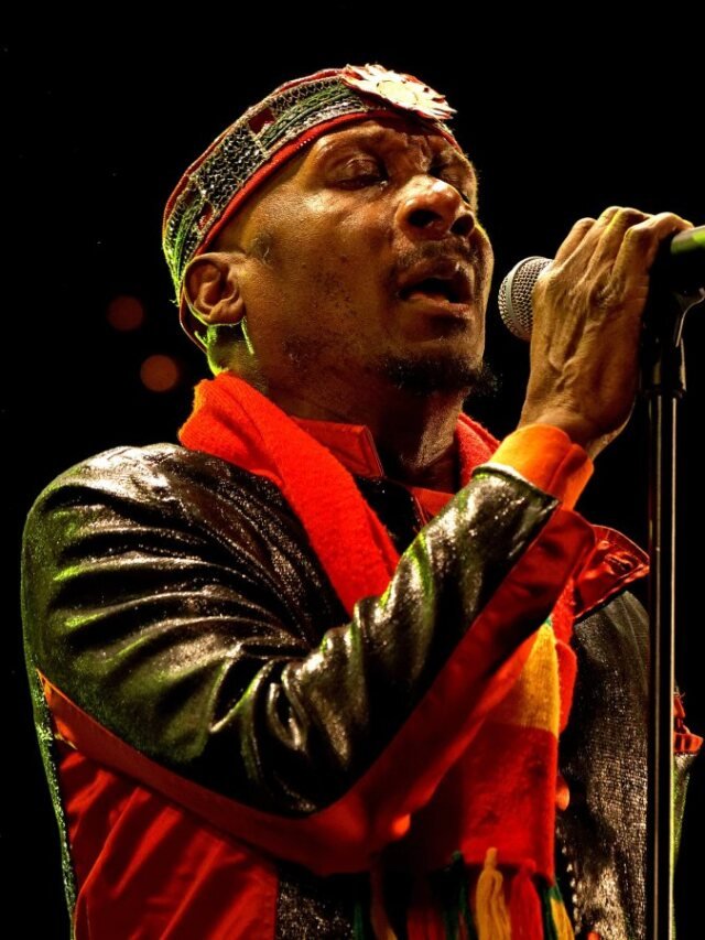 Nabiyah Be estreia turnê do álbum “O Que o Sol Quer”